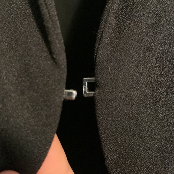 Dynamite Cropped Blazer (Black - Size Medium) - Picture 3 of 3